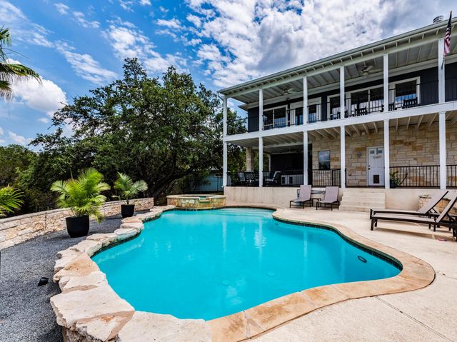 22401 Briarview DR, Spicewood, TX 78669