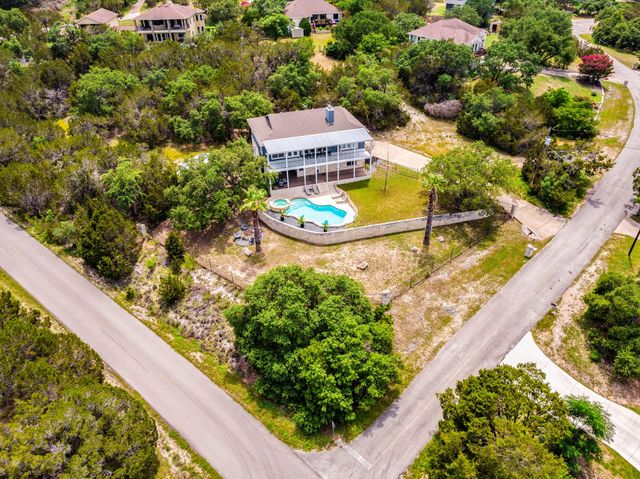 22401 Briarview DR, Spicewood, TX 78669