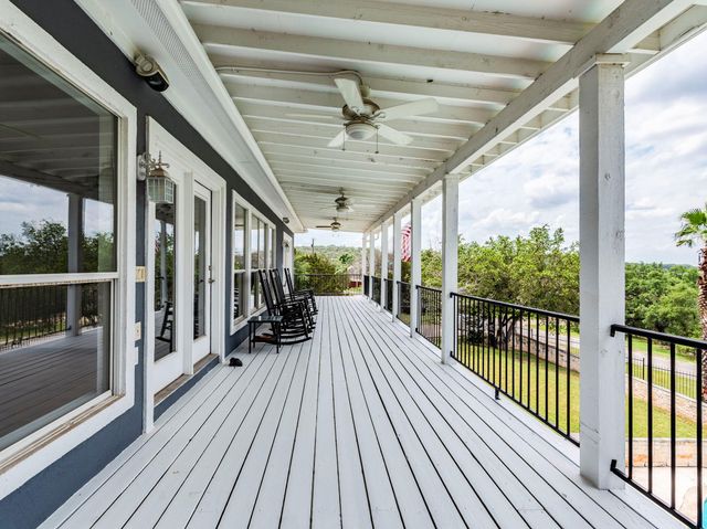 22401 Briarview DR, Spicewood, TX 78669