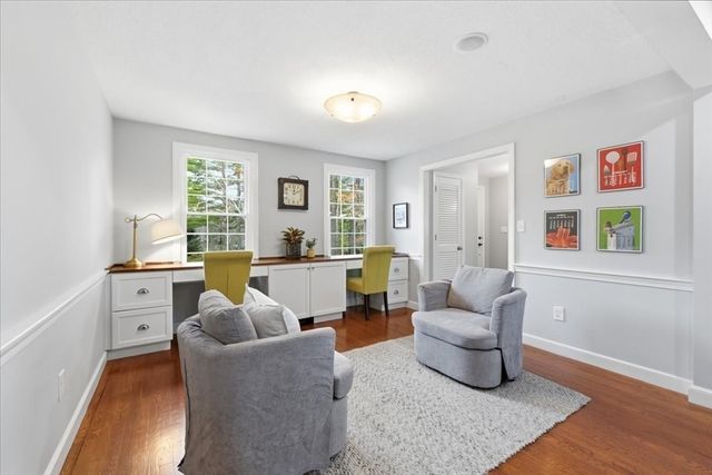 32 Snyder Rd, Medfield, MA 02052