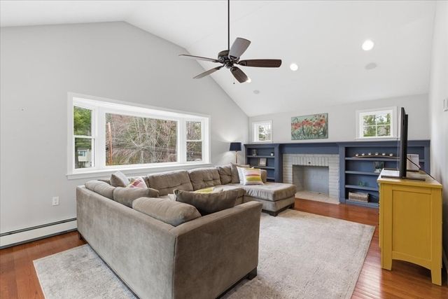 32 Snyder Rd, Medfield, MA 02052