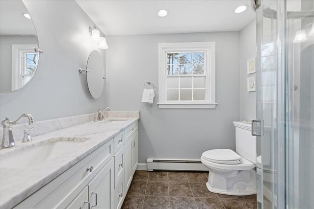 32 Snyder Rd, Medfield, MA 02052