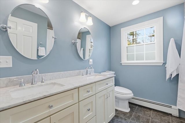 32 Snyder Rd, Medfield, MA 02052