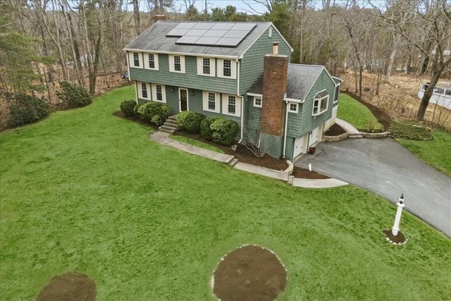 32 Snyder Rd, Medfield, MA 02052