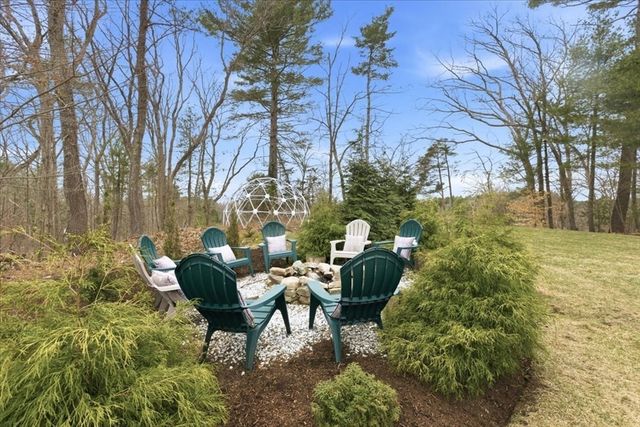 32 Snyder Rd, Medfield, MA 02052