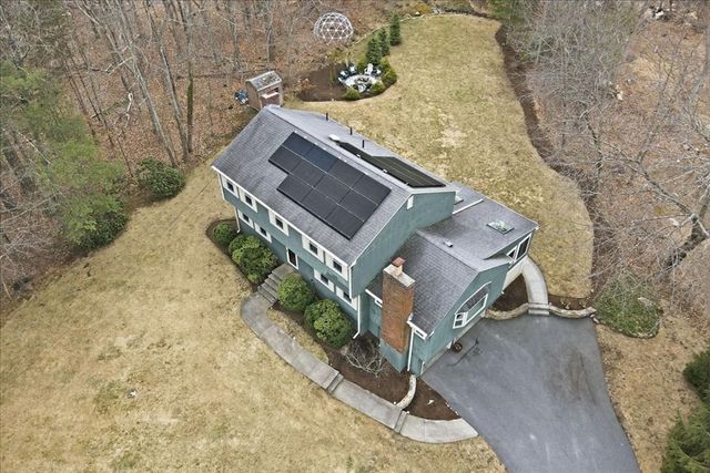 32 Snyder Rd, Medfield, MA 02052