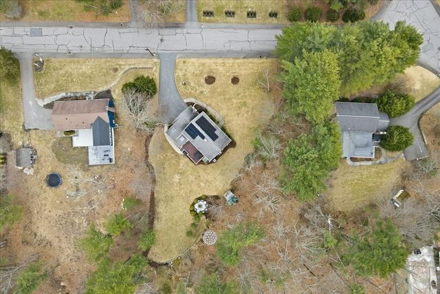 32 Snyder Rd, Medfield, MA 02052