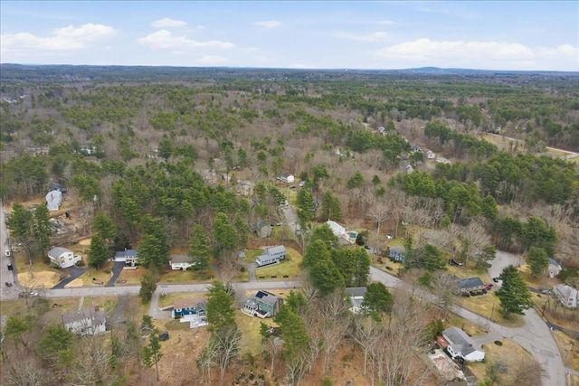 32 Snyder Rd, Medfield, MA 02052