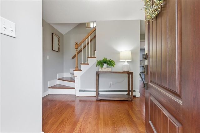 32 Snyder Rd, Medfield, MA 02052