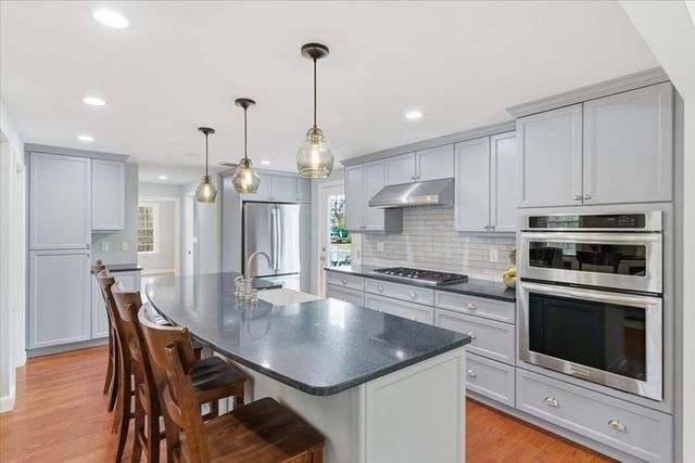 32 Snyder Rd, Medfield, MA 02052