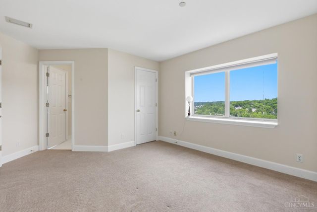 3435 Golden Avenue, Cincinnati, OH 45226