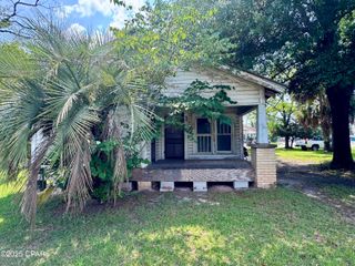 5295 Brown Street Street, Graceville, FL 32440