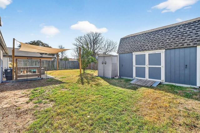 1749 Dawn Breeze Dr, Corpus Christi, TX 78412