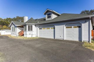1648 Ronne Dr, Santa Rosa, CA 95404