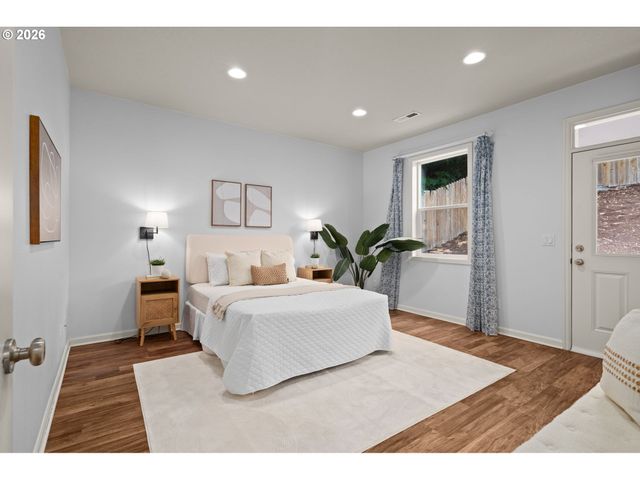 9066 Sw MONTEREY Pl, Portland, OR 97225