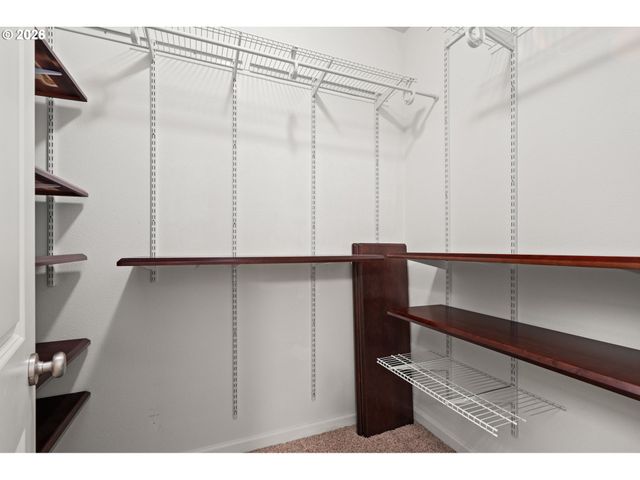 9066 Sw MONTEREY Pl, Portland, OR 97225