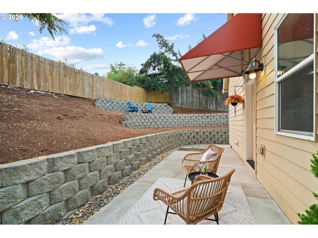 9066 Sw MONTEREY Pl, Portland, OR 97225