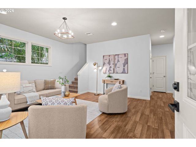 9066 Sw MONTEREY Pl, Portland, OR 97225