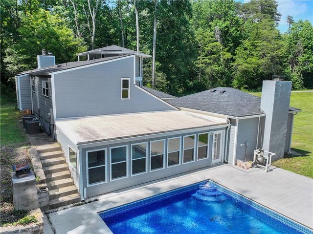 6592 Rufus Bryant Road, Dahlonega, GA 30533