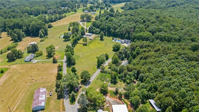 6592 Rufus Bryant Road, Dahlonega, GA 30533