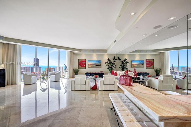 21200 Point Place PH2804, Aventura, FL 33180