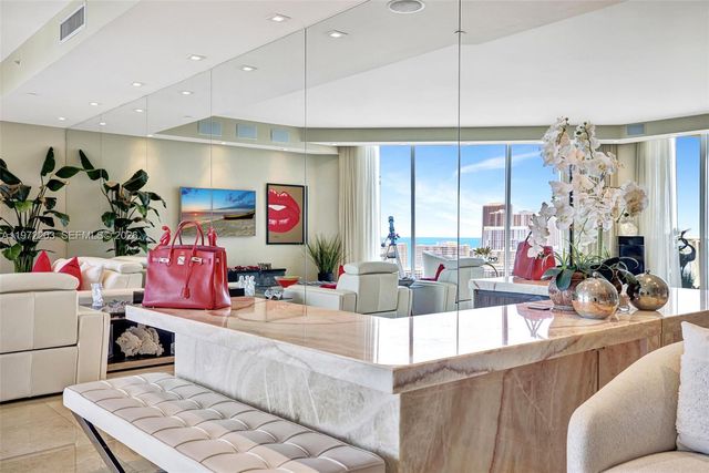 21200 Point Place PH2804, Aventura, FL 33180