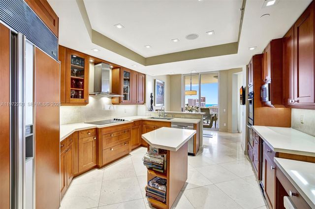21200 Point Place PH2804, Aventura, FL 33180