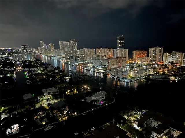 21200 Point Place PH2804, Aventura, FL 33180