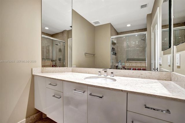 21200 Point Place PH2804, Aventura, FL 33180