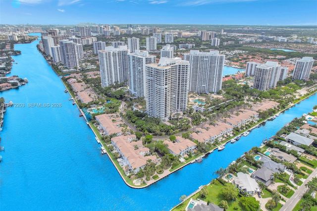 21200 Point Place PH2804, Aventura, FL 33180