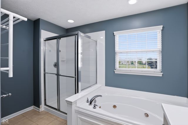 13973 Avalon East Drive, Fishers, IN 46037