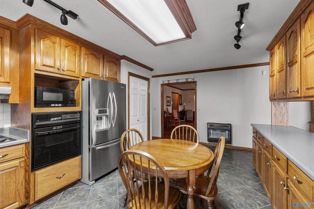 2050 Hickory Trail NE, Arab, AL 35016