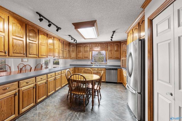 2050 Hickory Trail NE, Arab, AL 35016