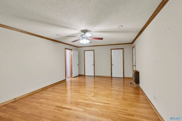 2050 Hickory Trail NE, Arab, AL 35016