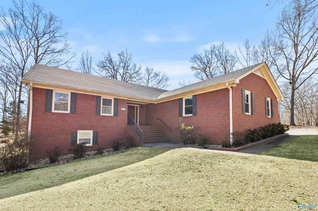 2050 Hickory Trail NE, Arab, AL 35016