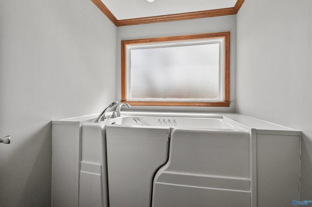 2050 Hickory Trail NE, Arab, AL 35016