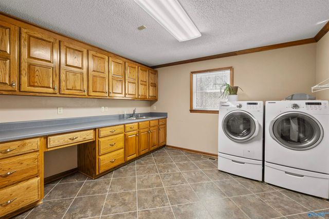 2050 Hickory Trail NE, Arab, AL 35016