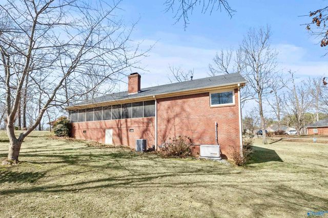 2050 Hickory Trail NE, Arab, AL 35016