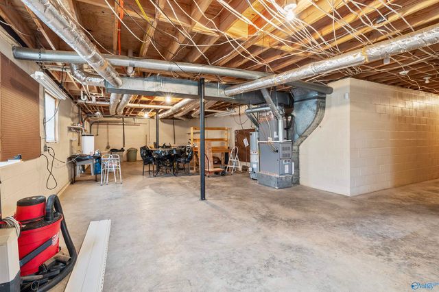 2050 Hickory Trail NE, Arab, AL 35016