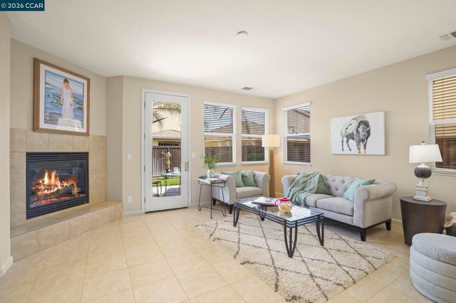 507 Livingston Court, Discovery Bay, CA 94505