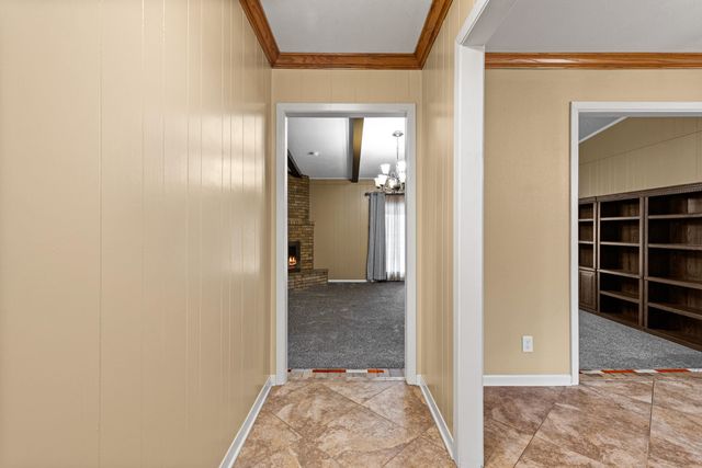 406 S Orchid Dr, White Oak, TX 75693