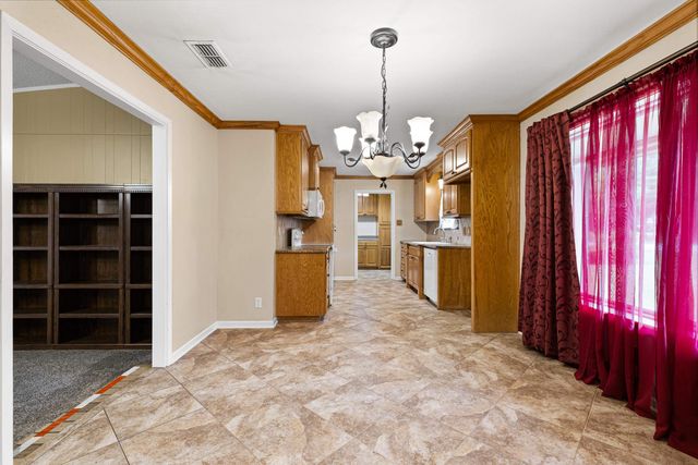 406 S Orchid Dr, White Oak, TX 75693
