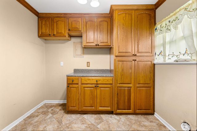 406 S Orchid Dr, White Oak, TX 75693