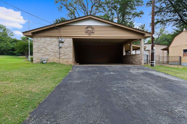 406 S Orchid Dr, White Oak, TX 75693