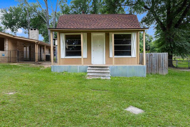 406 S Orchid Dr, White Oak, TX 75693