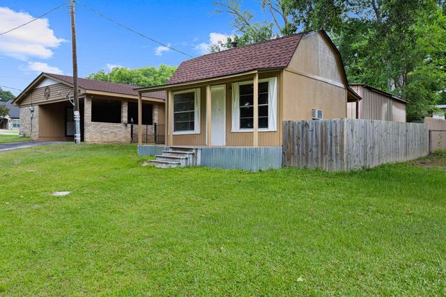 406 S Orchid Dr, White Oak, TX 75693