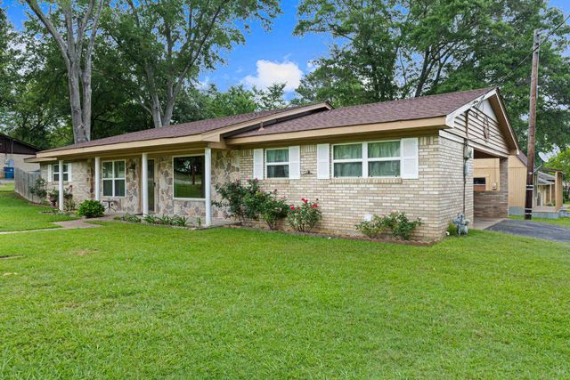 406 S Orchid Dr, White Oak, TX 75693