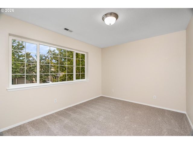 1277 Ne KINNEY St, Hillsboro, OR 97124