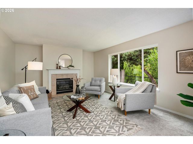 1277 Ne KINNEY St, Hillsboro, OR 97124
