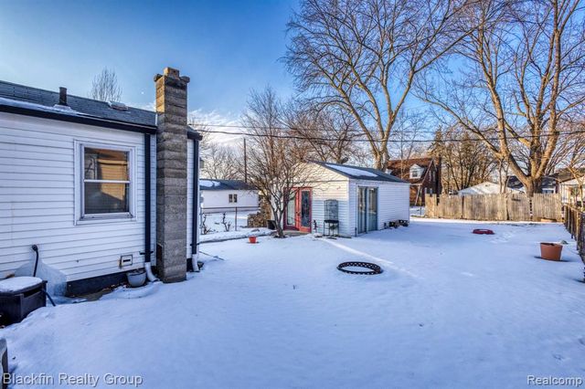 8441 Fisher Avenue, Warren, MI 48089